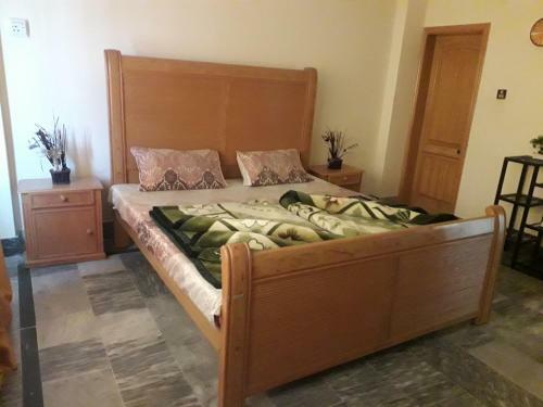 Al Qayyum Castle Hotel