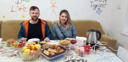 Hostal Rahat Hostel In Toktogul