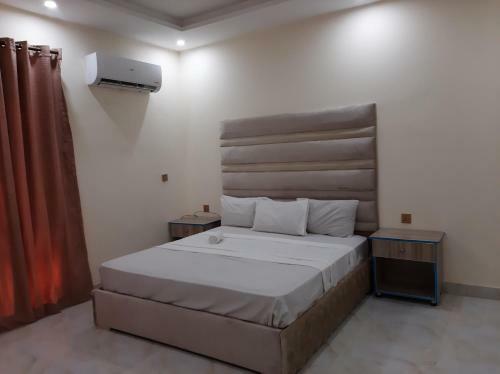 Hotel Days Inn Gulberg