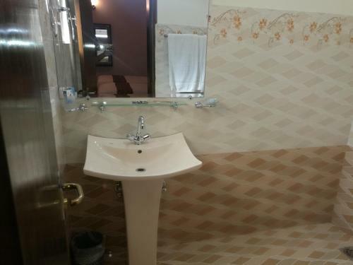 Lotus 1 Hotel