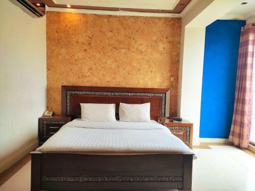 New British Hotel