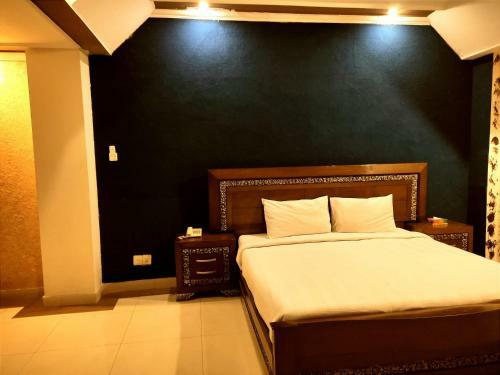 New British Hotel