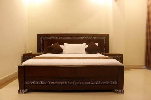 New British Hotel