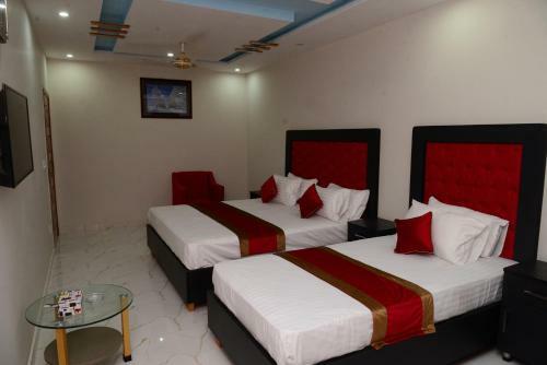 Hotel Deluxe Johar Town Lahore