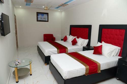 Hotel Deluxe Johar Town Lahore