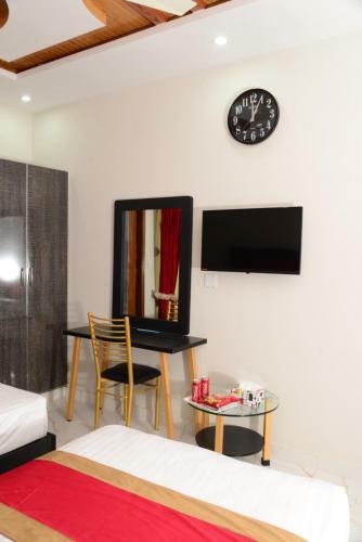 Hotel Deluxe Johar Town Lahore