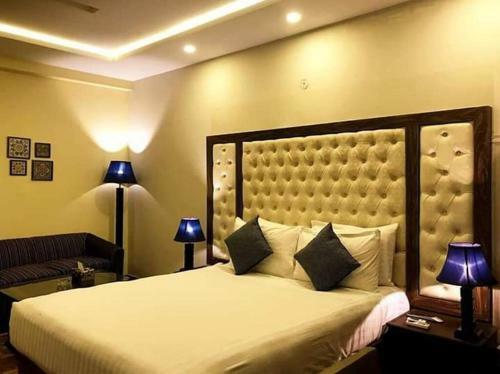 Hotel Days Inn