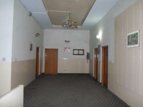 Gulberg View Hotel - Main Market