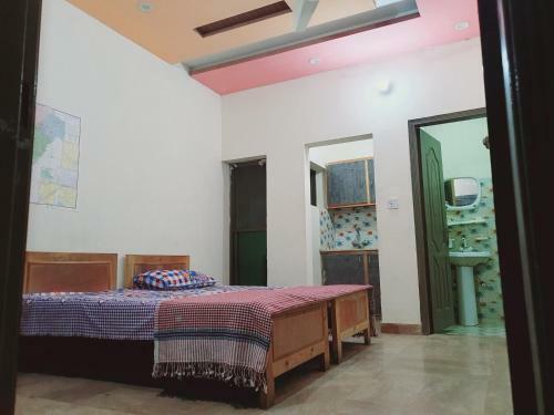 Continental Boys Hostel Model Town