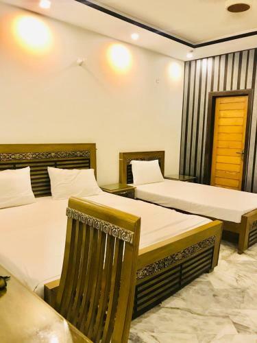 Hotel Pakeeza One