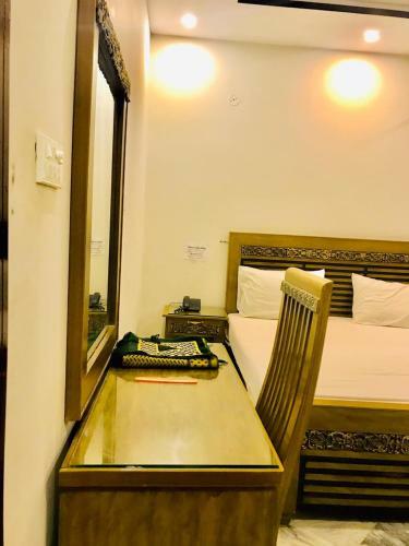 Hotel Pakeeza One