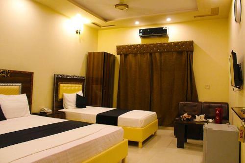 Hotel Days Inn Lahore