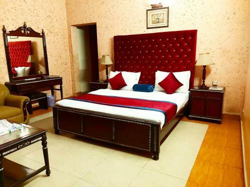 Hostal New Pakeeza Hotel