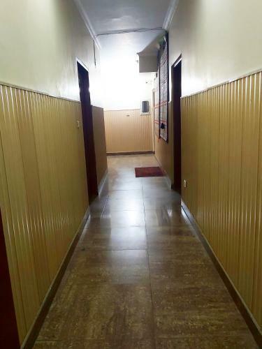 Hostal New Pakeeza Hotel