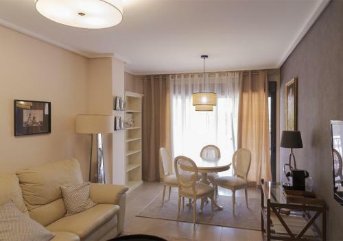 Apartamento Jardines De Las Marinas Premium
