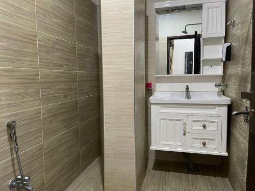 2 Bed New Corner Apartment