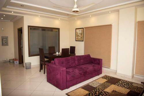 Royal Palace Apartment