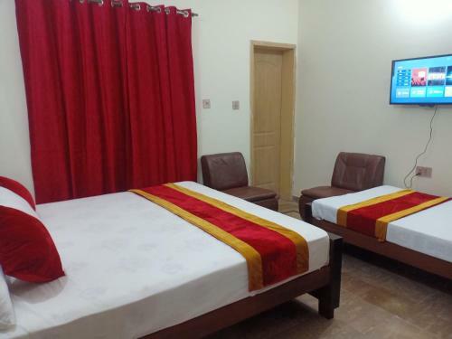 Second Home Hotel Lahore