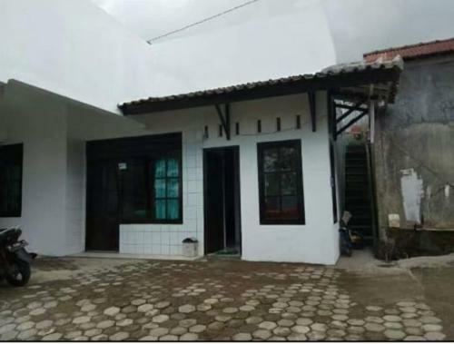 Hostal Hotel Teratai Putih