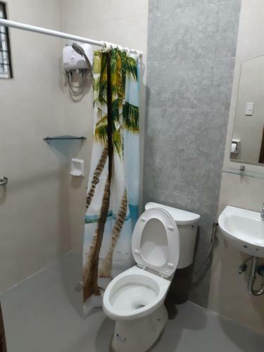 Restful 3br Hillside Duplex House