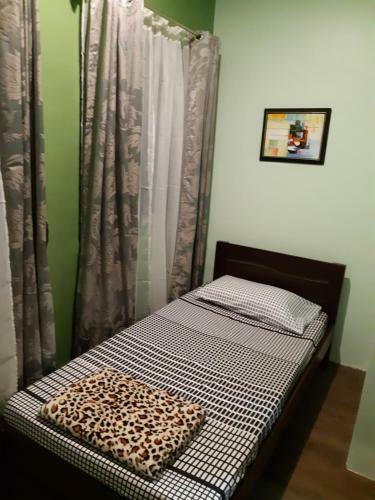 Restful 3br Hillside Duplex House