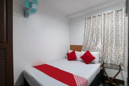 Hotel Vaccinated Staff - Oyo 549 Sajj Bldg