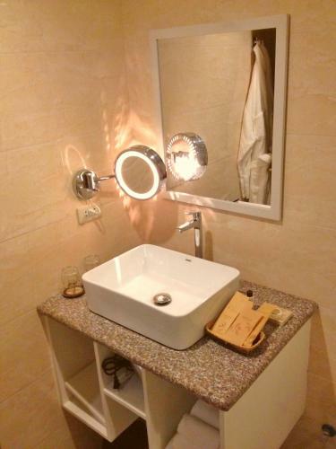 Skyland Garden Hotel And Resort