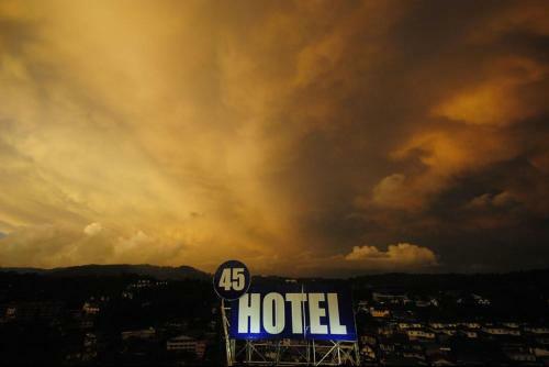 Hotel 45 Extension