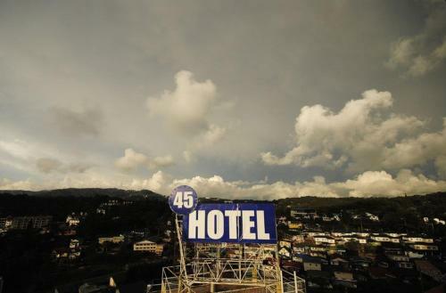Hotel 45 Extension