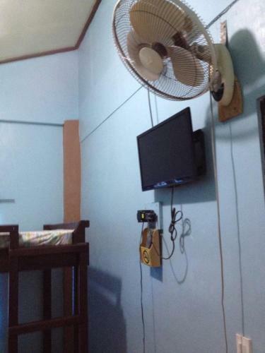 Hostal R D J Homestay