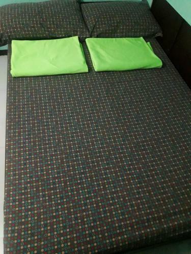 Hostal R D J Homestay
