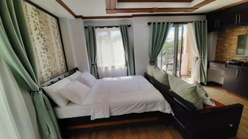 Gab's Cozyhome Apartments At Bonbel Condominium