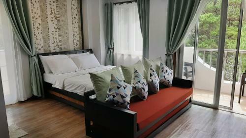 Gab's Cozyhome Apartments At Bonbel Condominium