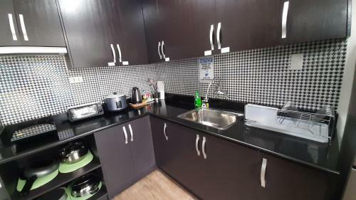 Gab's Cozyhome Apartments At Bonbel Condominium