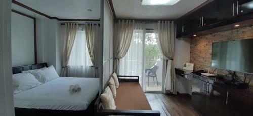 Gab's Cozyhome Apartments At Bonbel Condominium