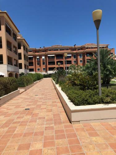 Apartamento Jardines De Las Marinas