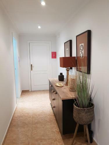Lovely 2 Bedroom Apartment Close To Denia Castle.