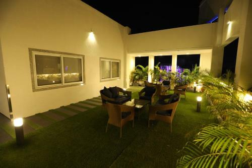 Hotel Blueivy Anand