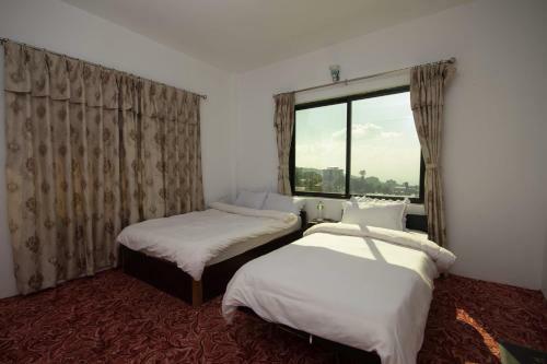 Hotel Nayagaun Village Resort