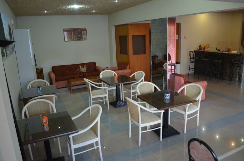 Aparthotel Kremasti Memories