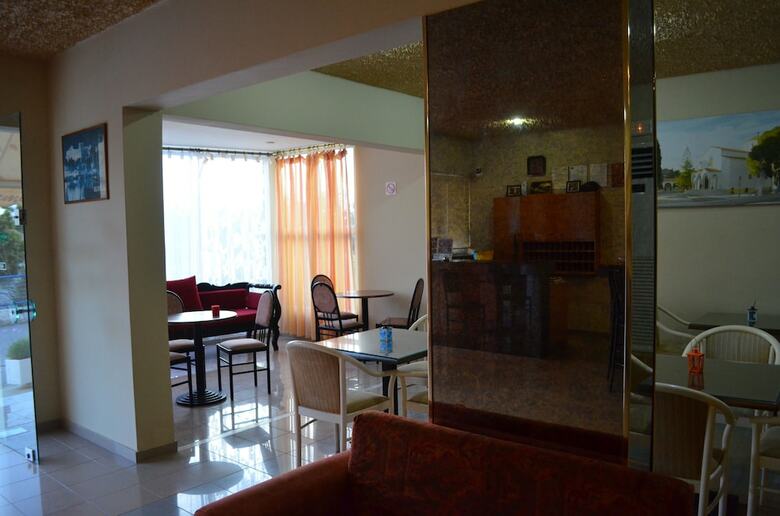 Aparthotel Kremasti Memories