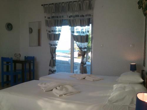 Hostal Kiotari Beach Apartments