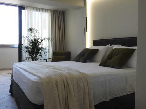 Hostal Nikos Rooms