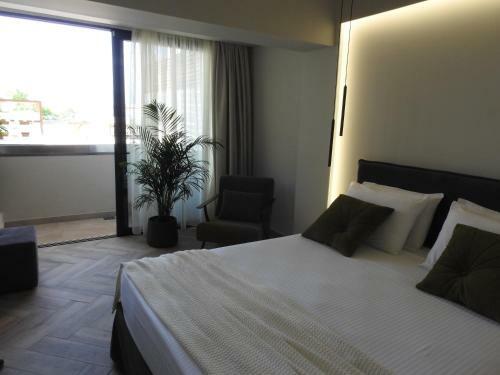 Hostal Nikos Rooms