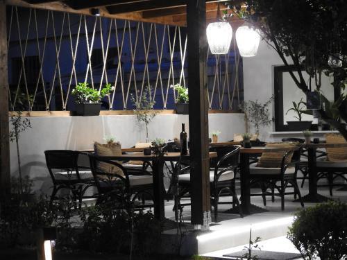 Hostal Nikos Rooms