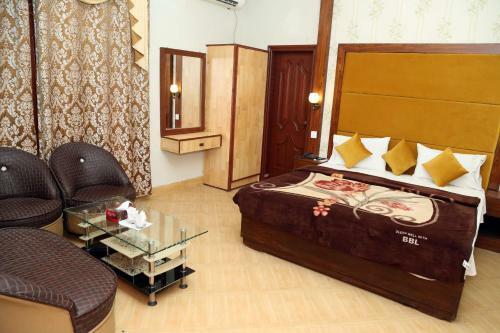 Hotel Serena Palace