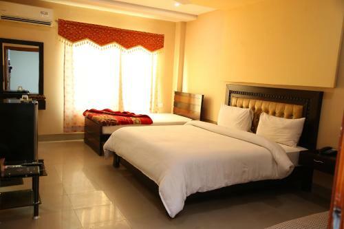 Hotel Crown Inn