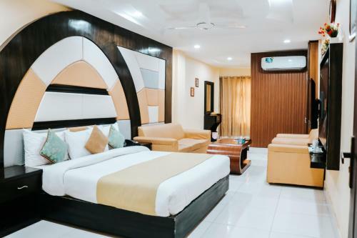 Hotel Crown Inn