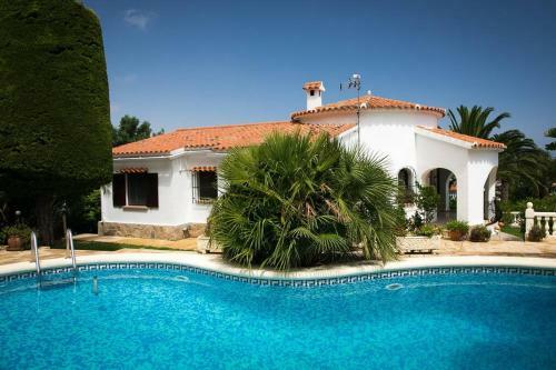 Villa Hermosa Casa Con Piscina