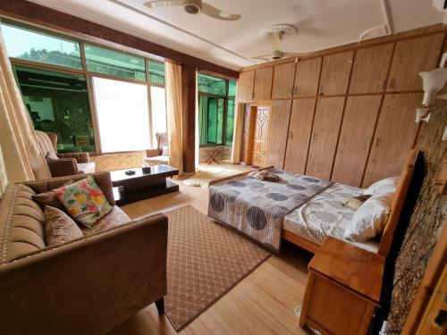 Bed & Breakfast Srinagar Homes